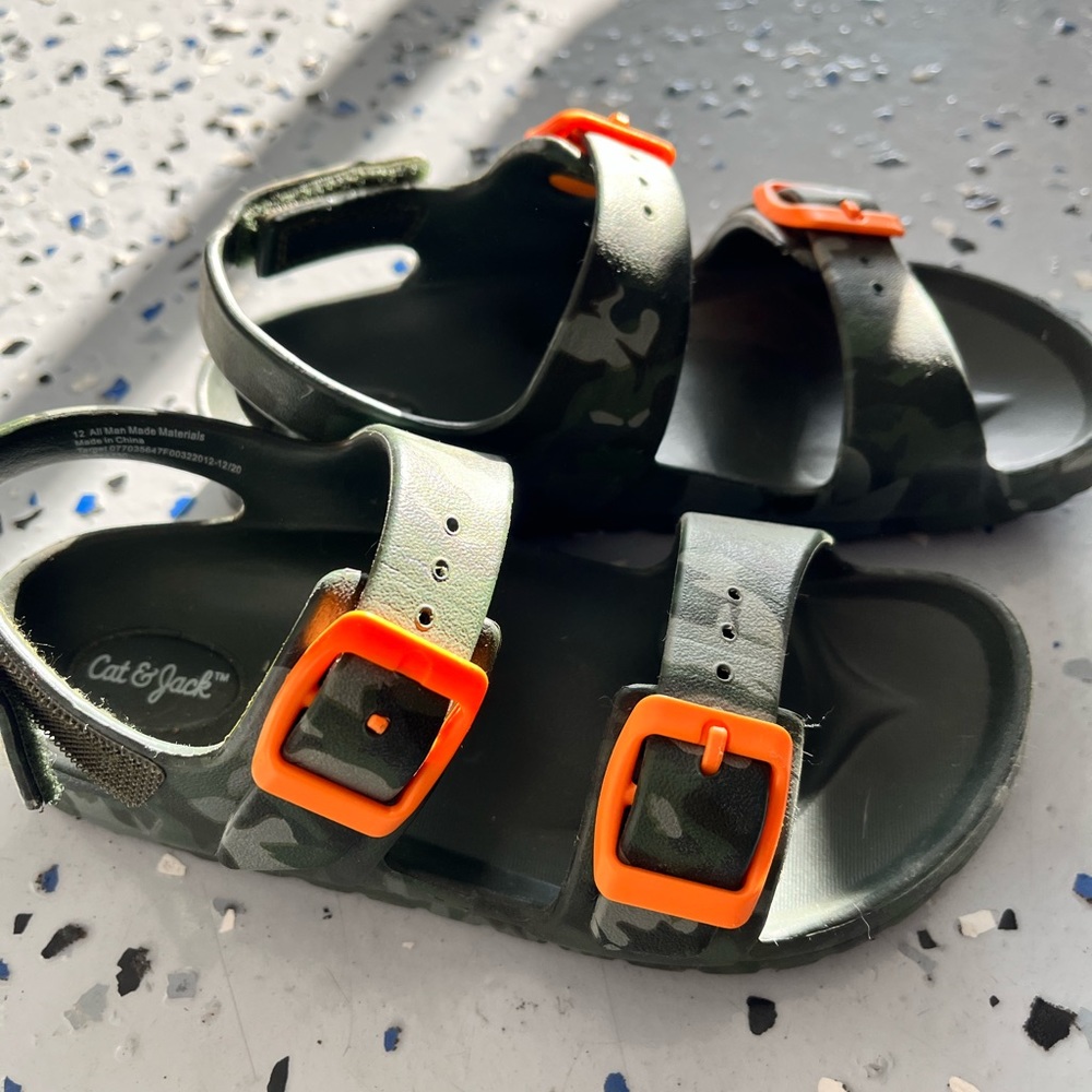 Boys camouflage sandals
